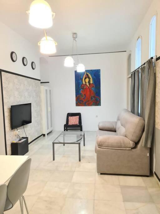 C Palacio Parking Segun Disponibilidad Seville Luaran gambar